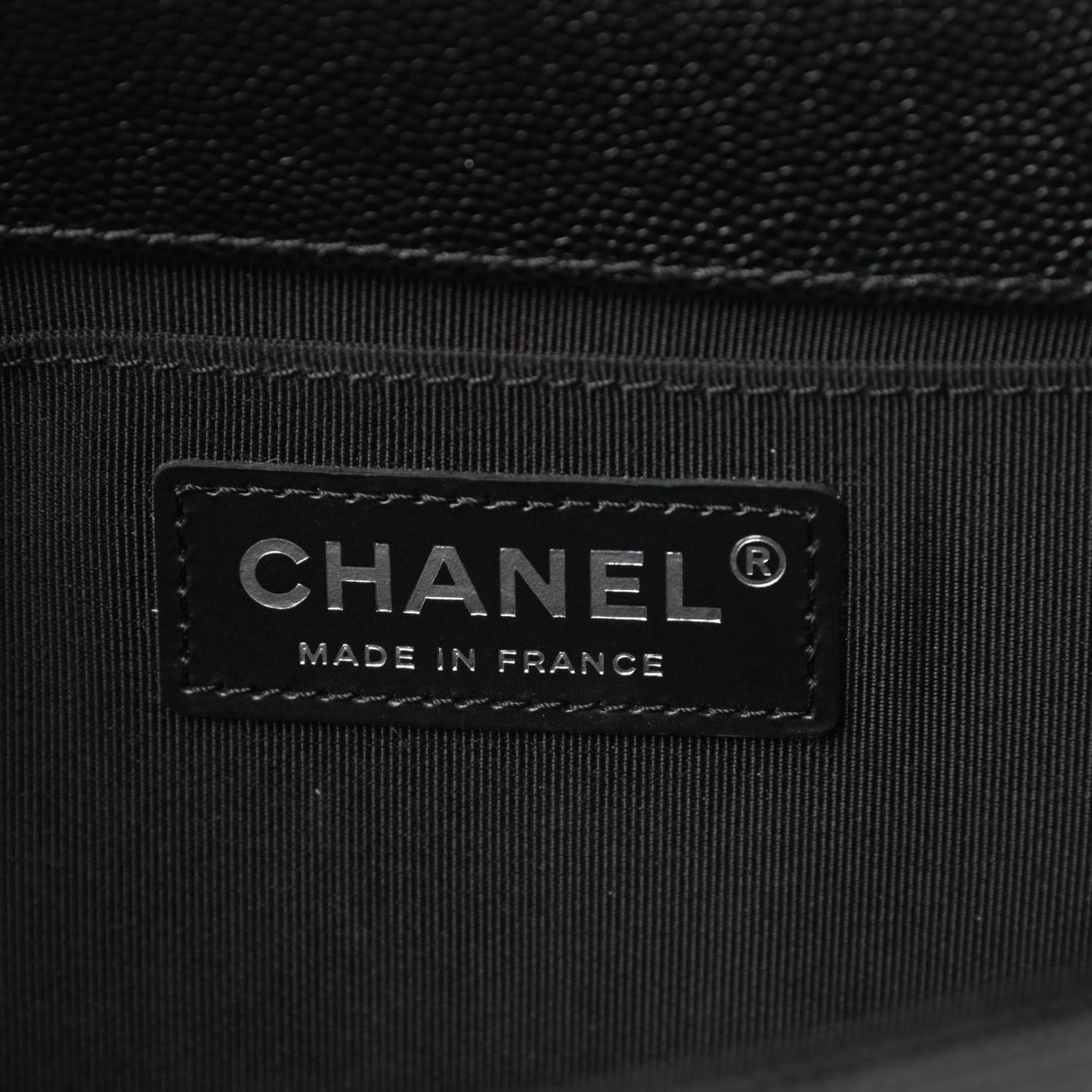 Caviar Quilted Medium Boy Flap Black