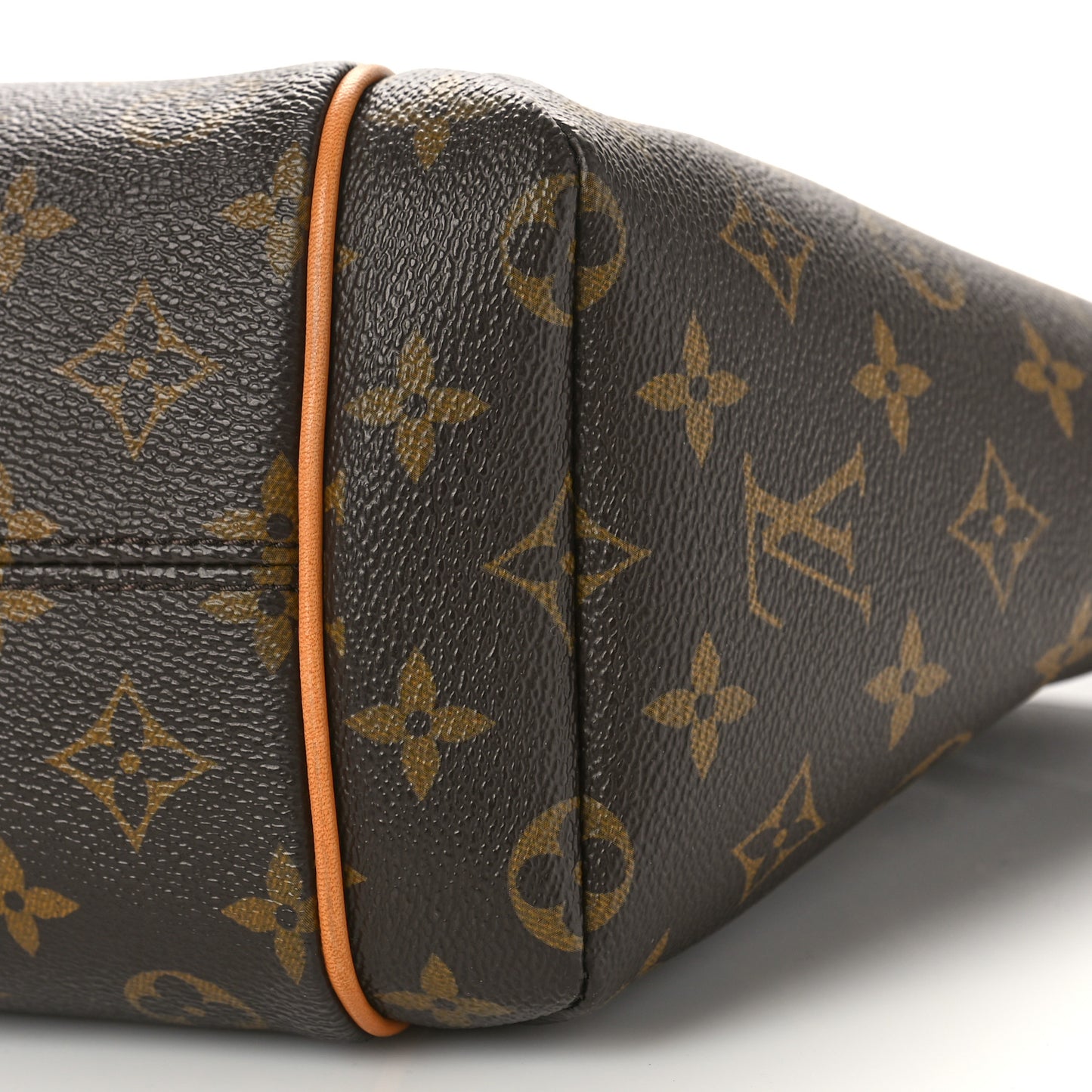 Monogram Totally PM
