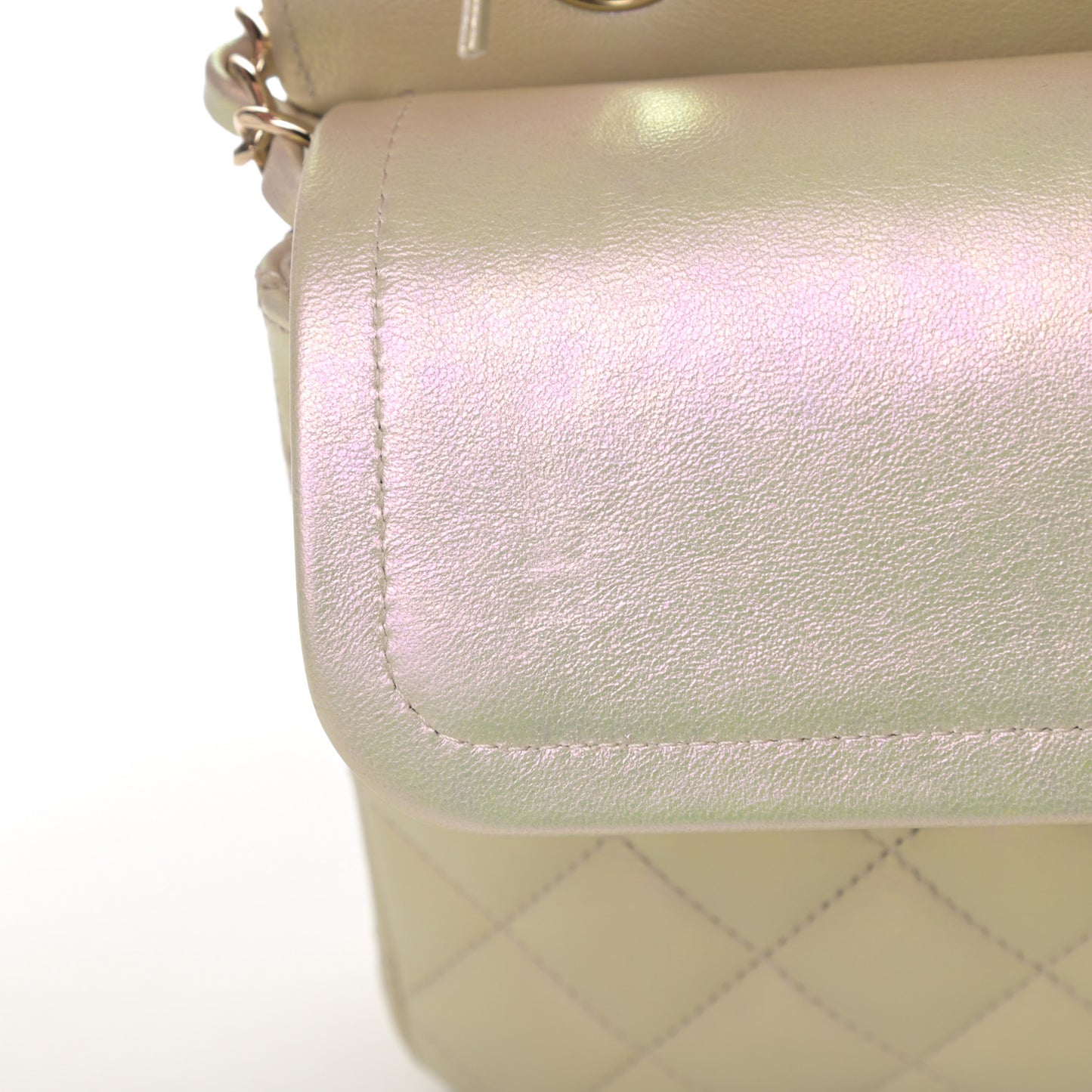 Iridescent Lambskin Quilted Medium Double Flap Ivory