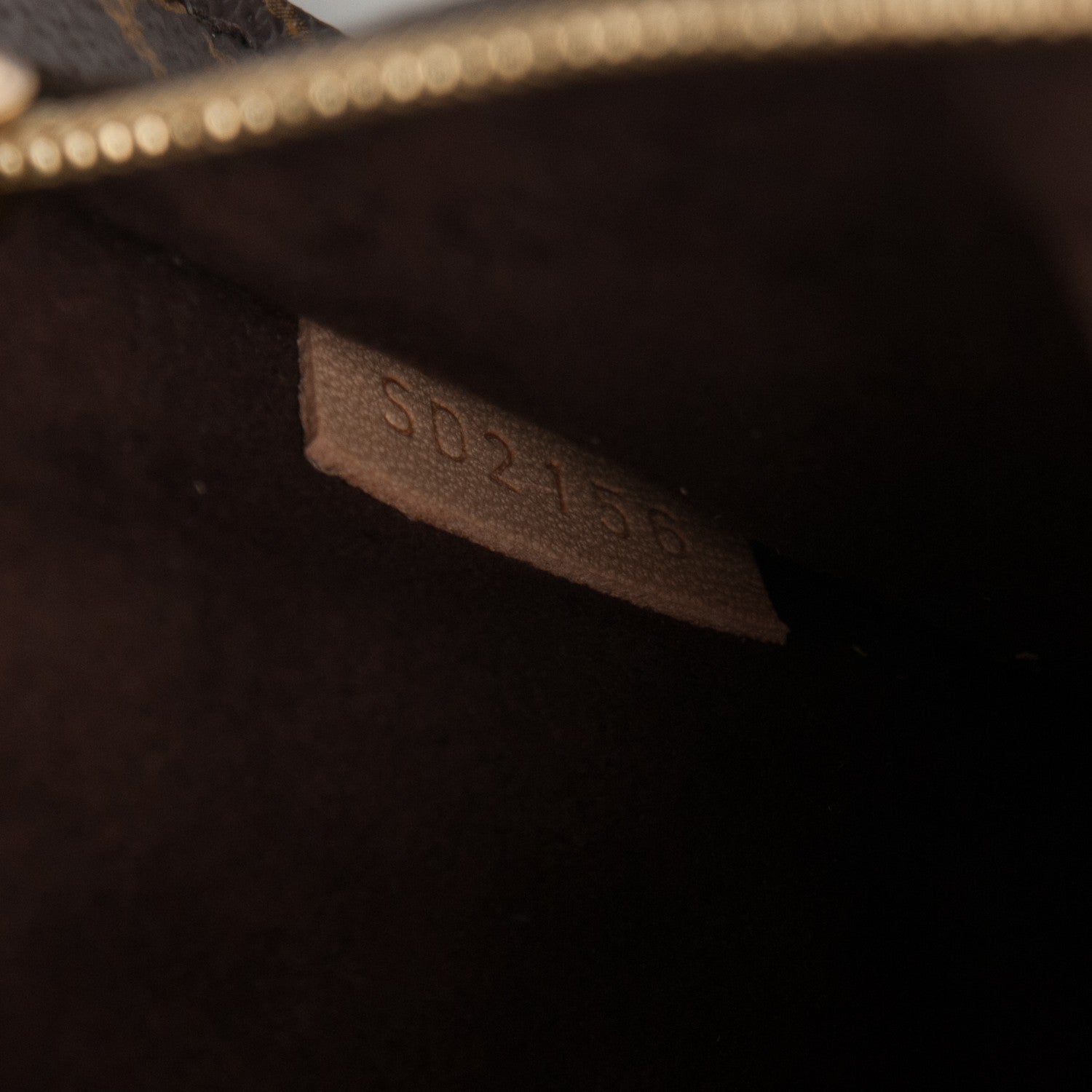 Louis Vuitton Monogram Pochette Metis 9 of 10
