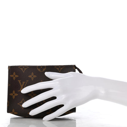 Louis Vuitton Monogram Toiletry Pouch 15 4 of 7