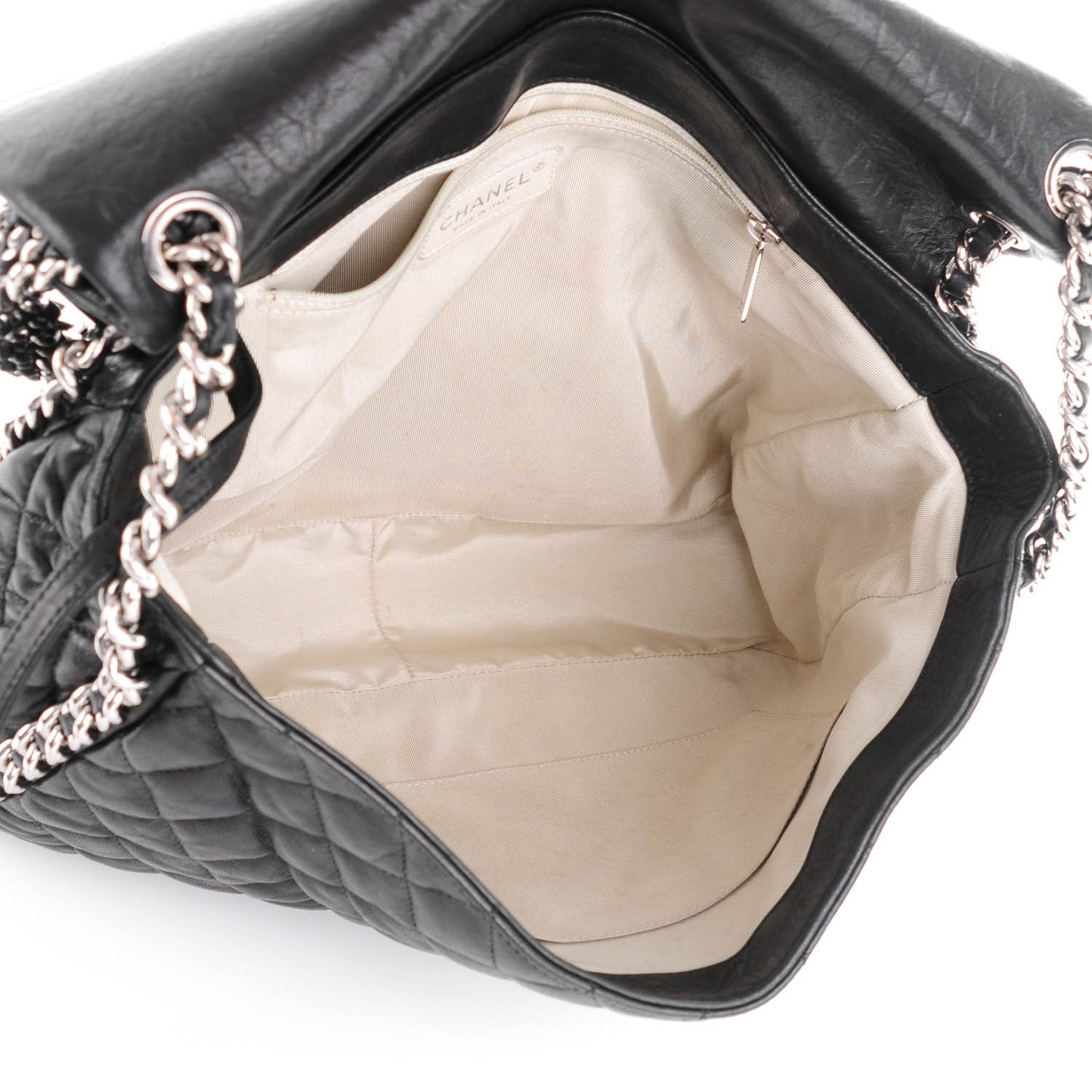 Crumpled Lambskin Quilted Maxi Chain Around Flap Black