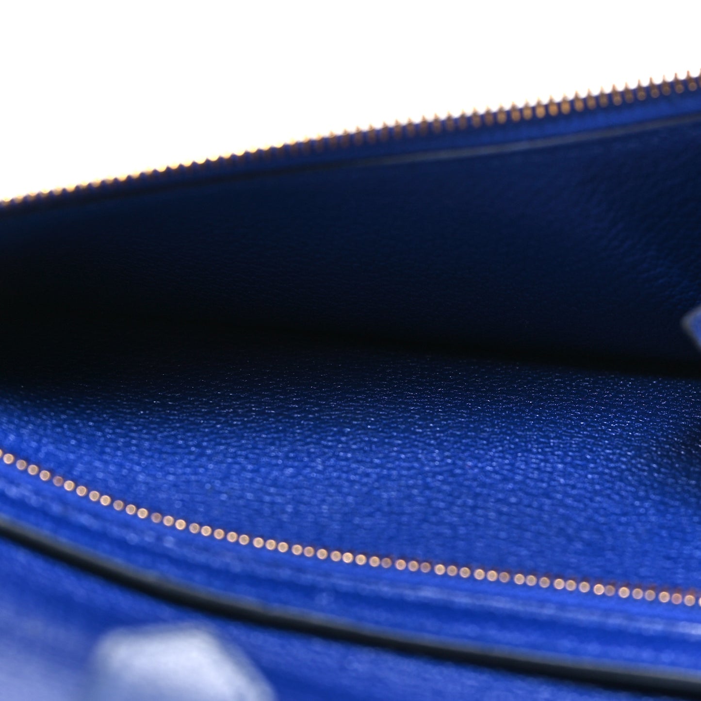 Chevre Mysore Bearn Gusset Wallet Bleu Electrique