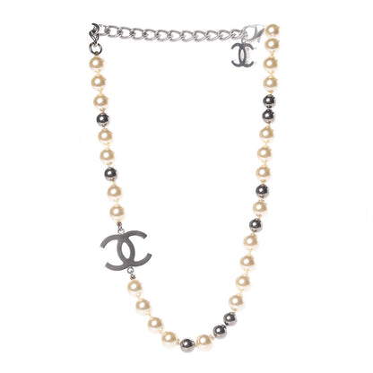 Chanel Pearl CC Short Necklace Silver 3 of 6