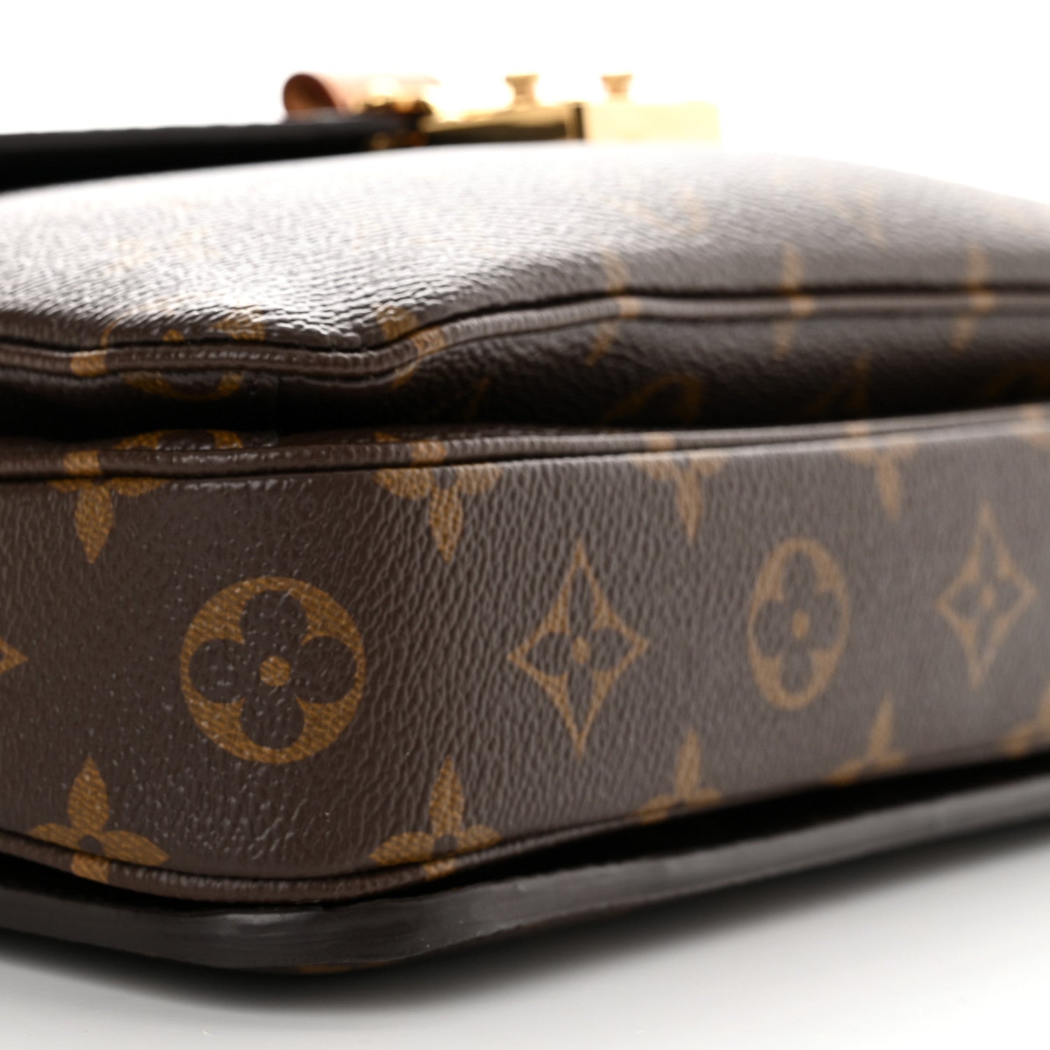 Louis Vuitton Monogram Pochette Metis 9 of 10