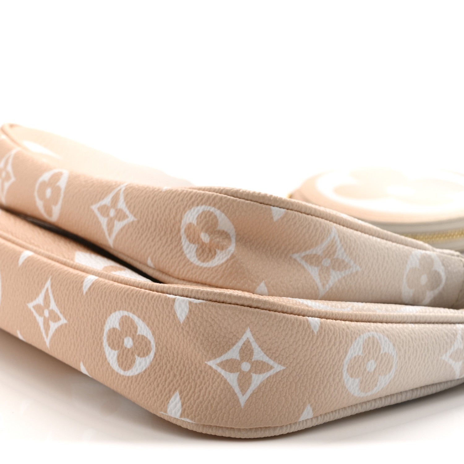 Louis Vuitton Monogram Giant By The Pool Multi Pochette Accessories Brume 10 of 11