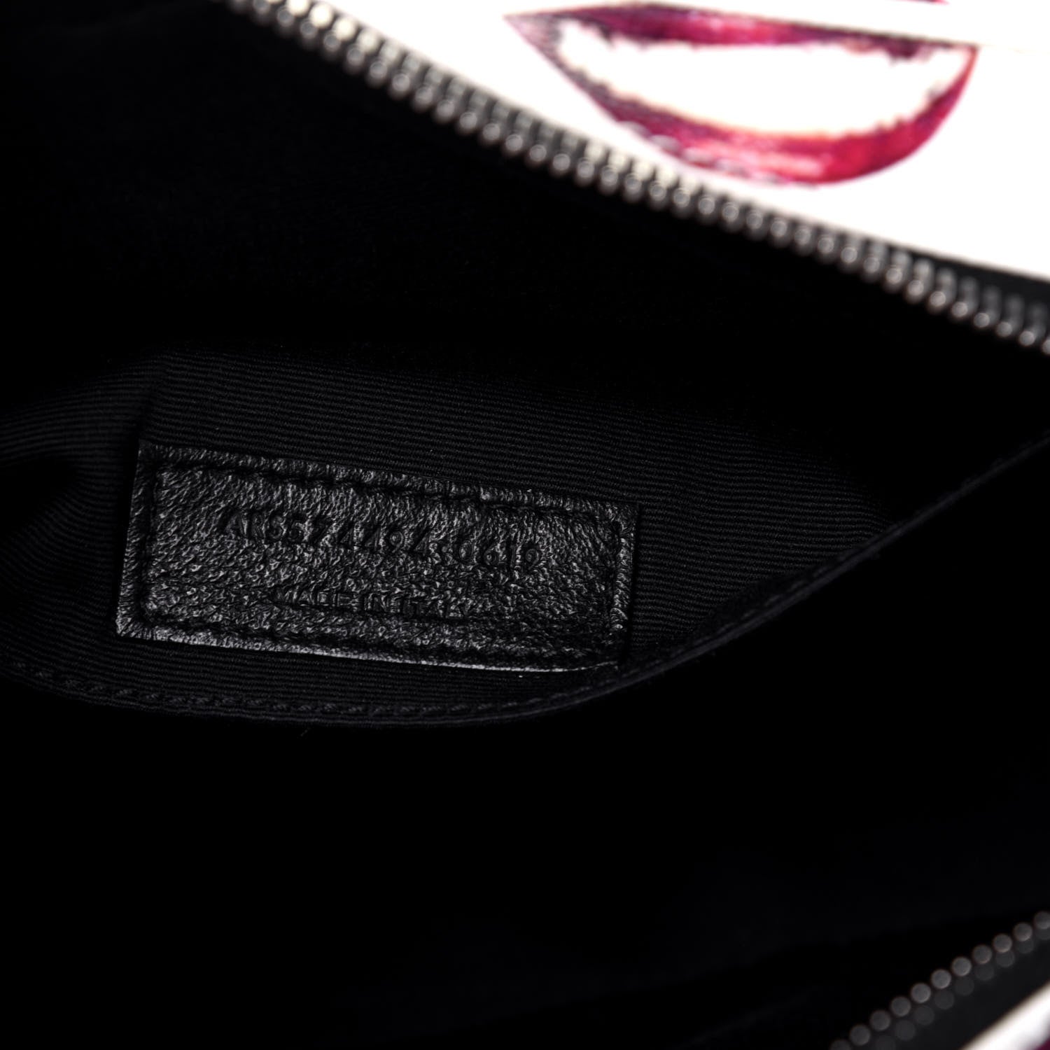 Saint Laurent Grain De Poudre Lips Print Medium Classic Monogram Camera Bag White Red 9 of 11