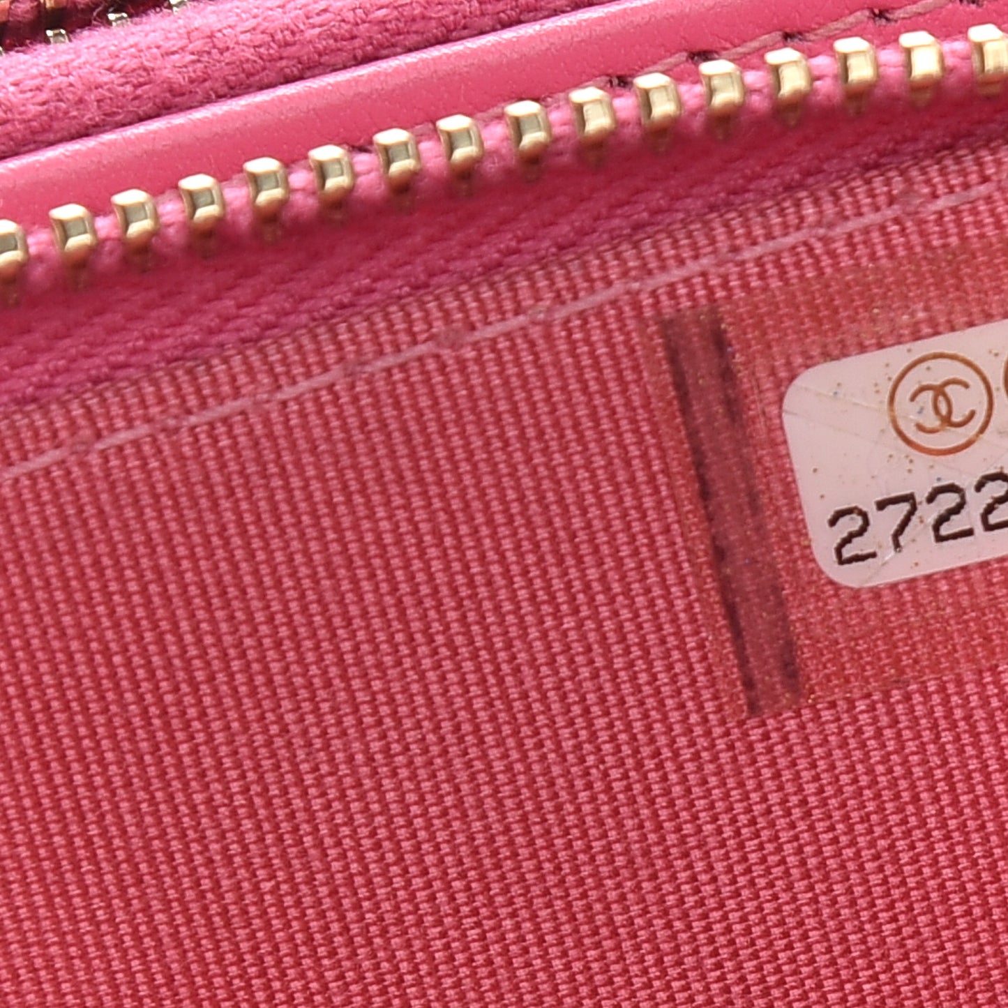 Caviar Quilted Small Boy Clutch With Chain Pink