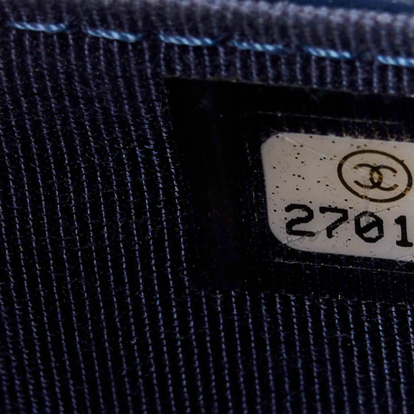 Caviar Quilted Classic Clutch With Chain Blue