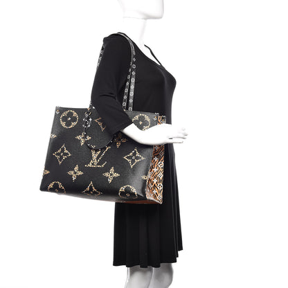 Louis Vuitton Monogram Giant Jungle Onthego GM Black 2 of 10