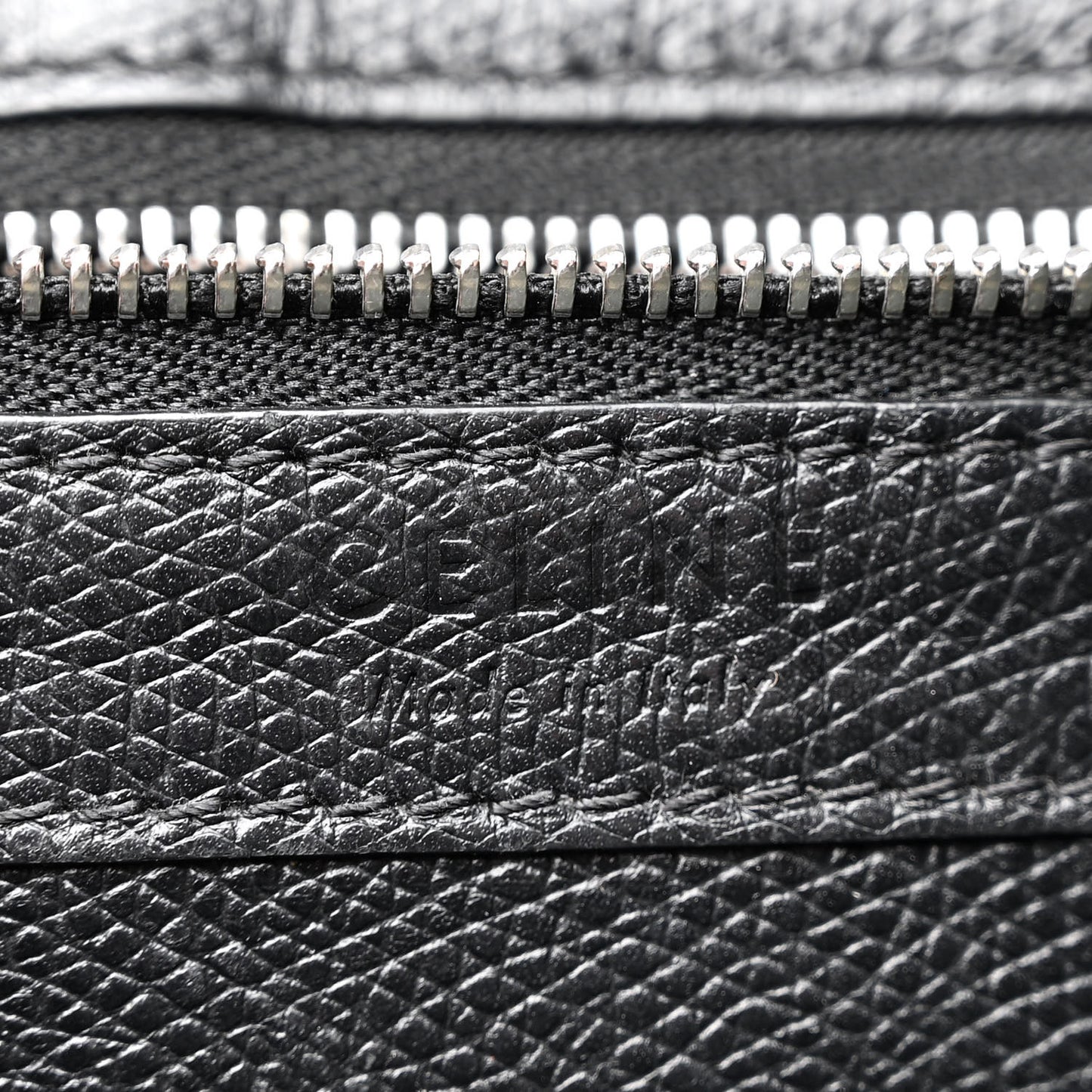 Grained Calfskin Small Vertical Cabas Black