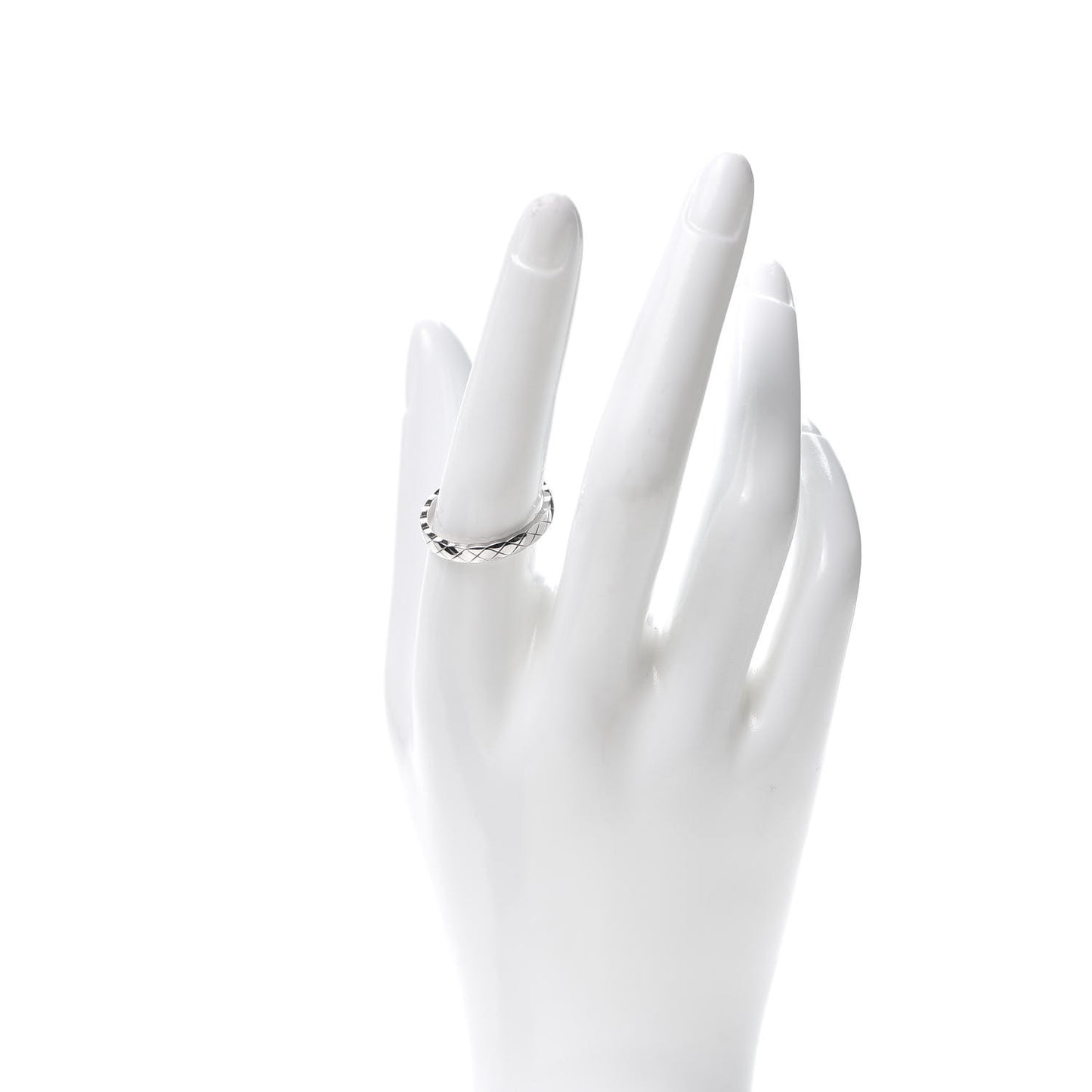 18K White Gold Mini Coco Crush Ring 58 8.25
