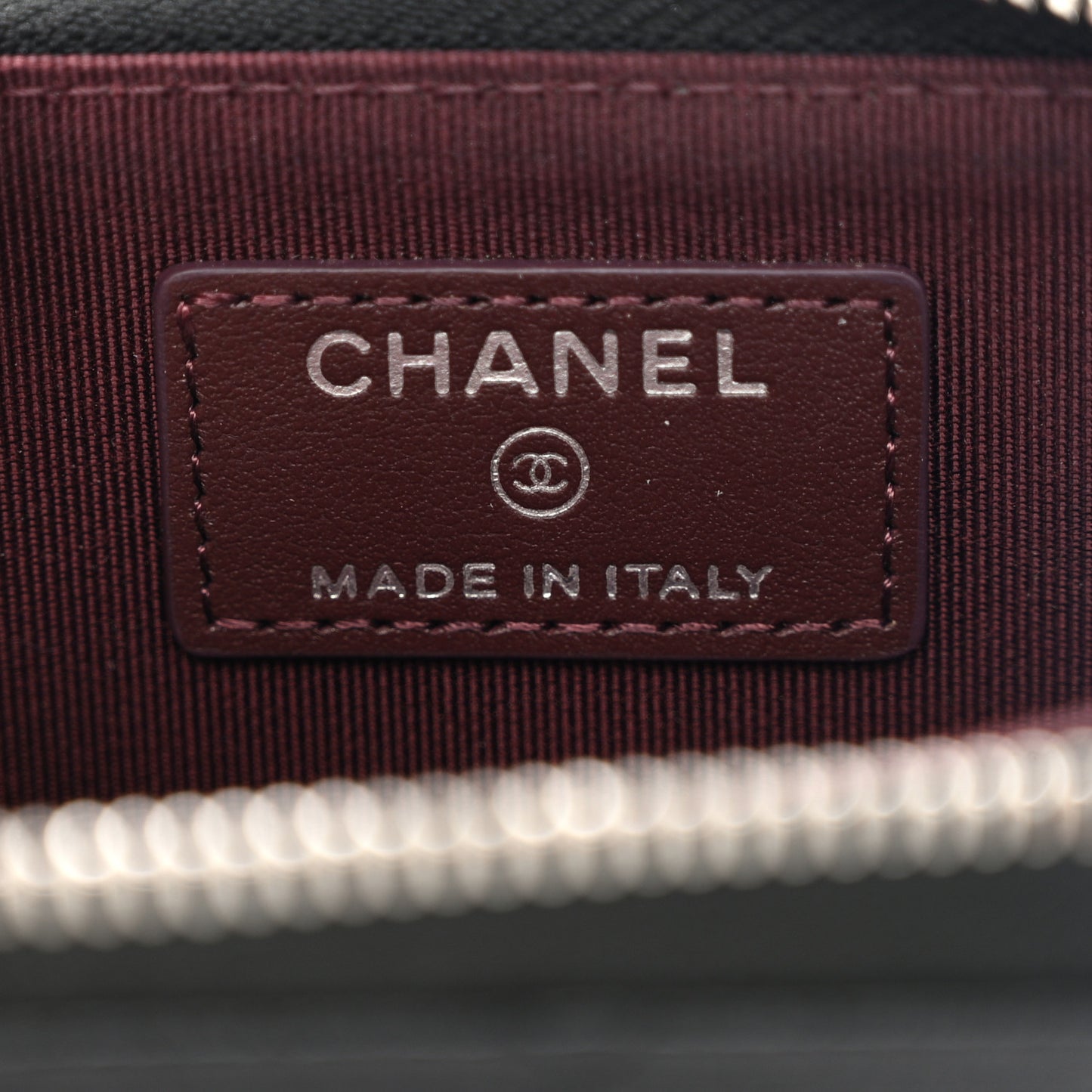 Caviar Quilted Classic Zipped Coin Purse Black