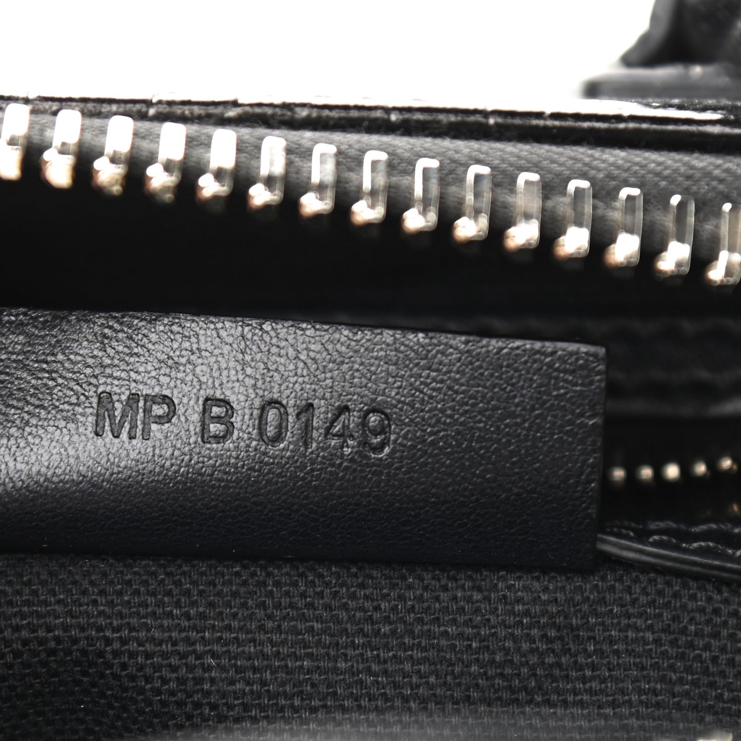 Calfskin Crocodile Embossed Mini Antigona Black