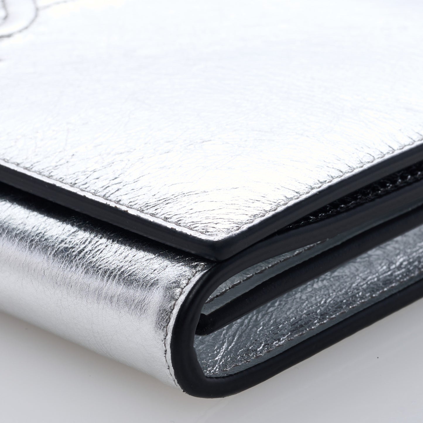 Metallic Crinkled Calfskin Belle de Jour Chain Clutch Silver