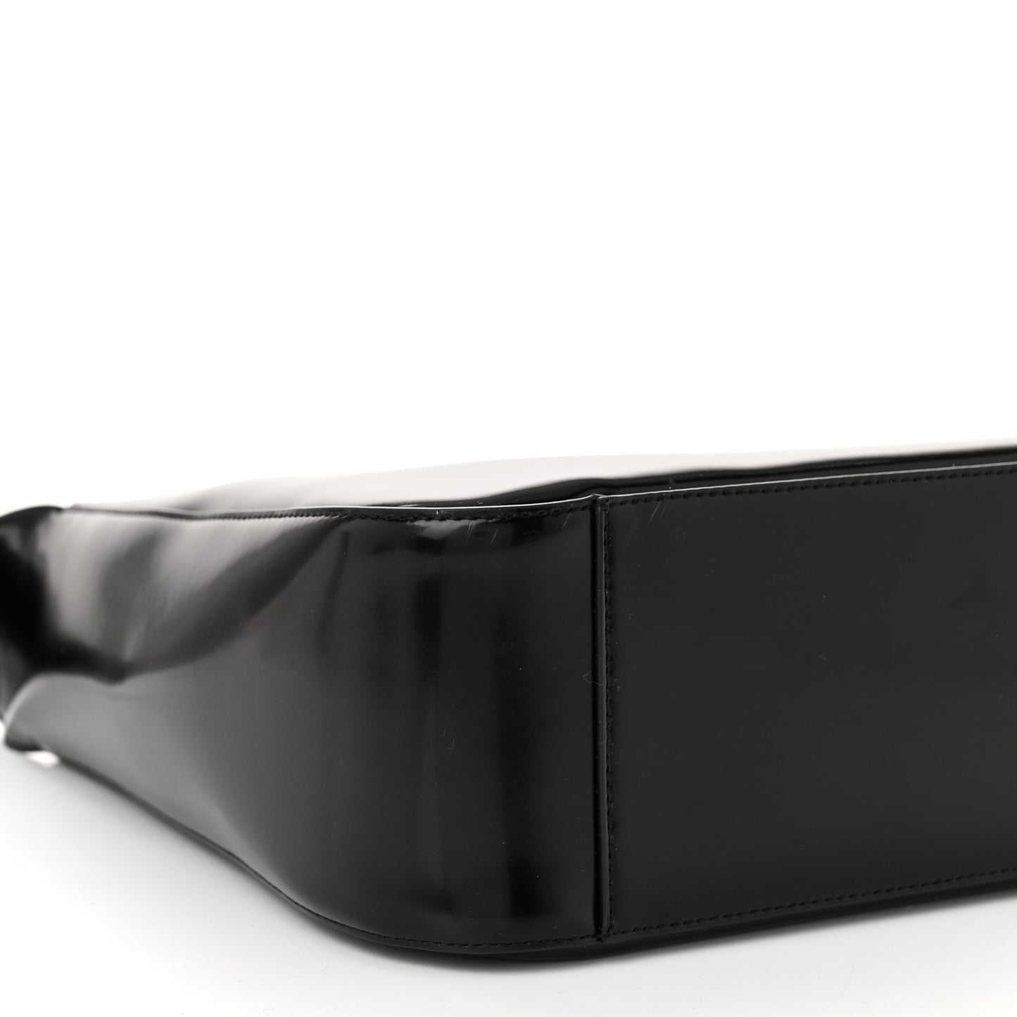 Patent Small Le 5 A 7 Supple Hobo Black