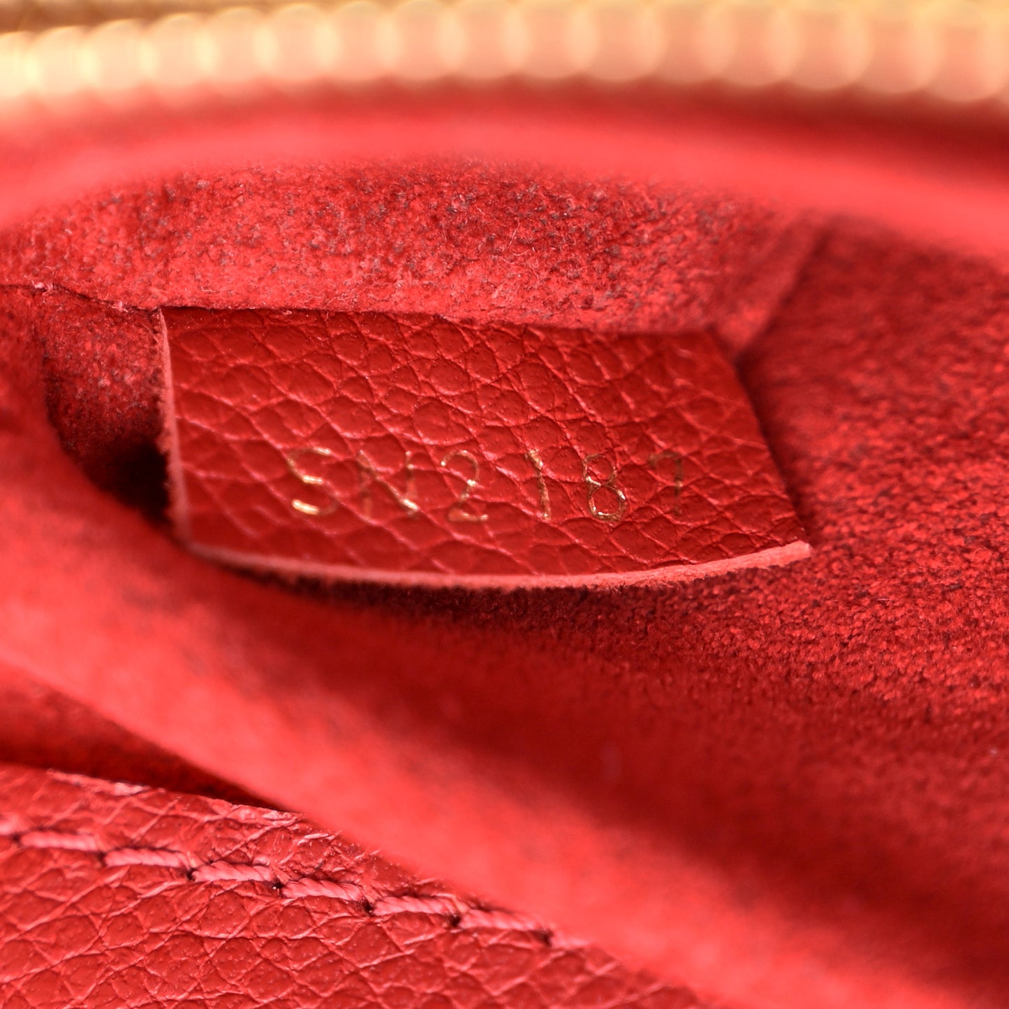 Monogram Venus Cherry