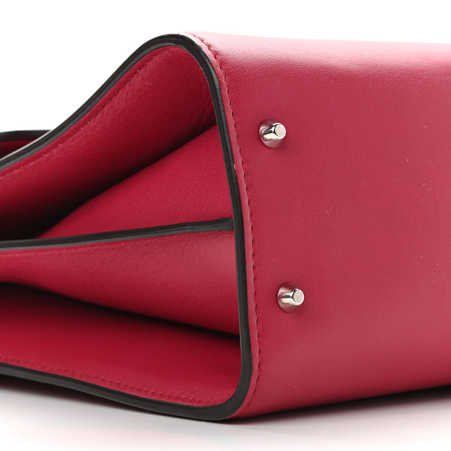 Moon Calfskin Medium Interlocking G Shoulder Bag Petunia