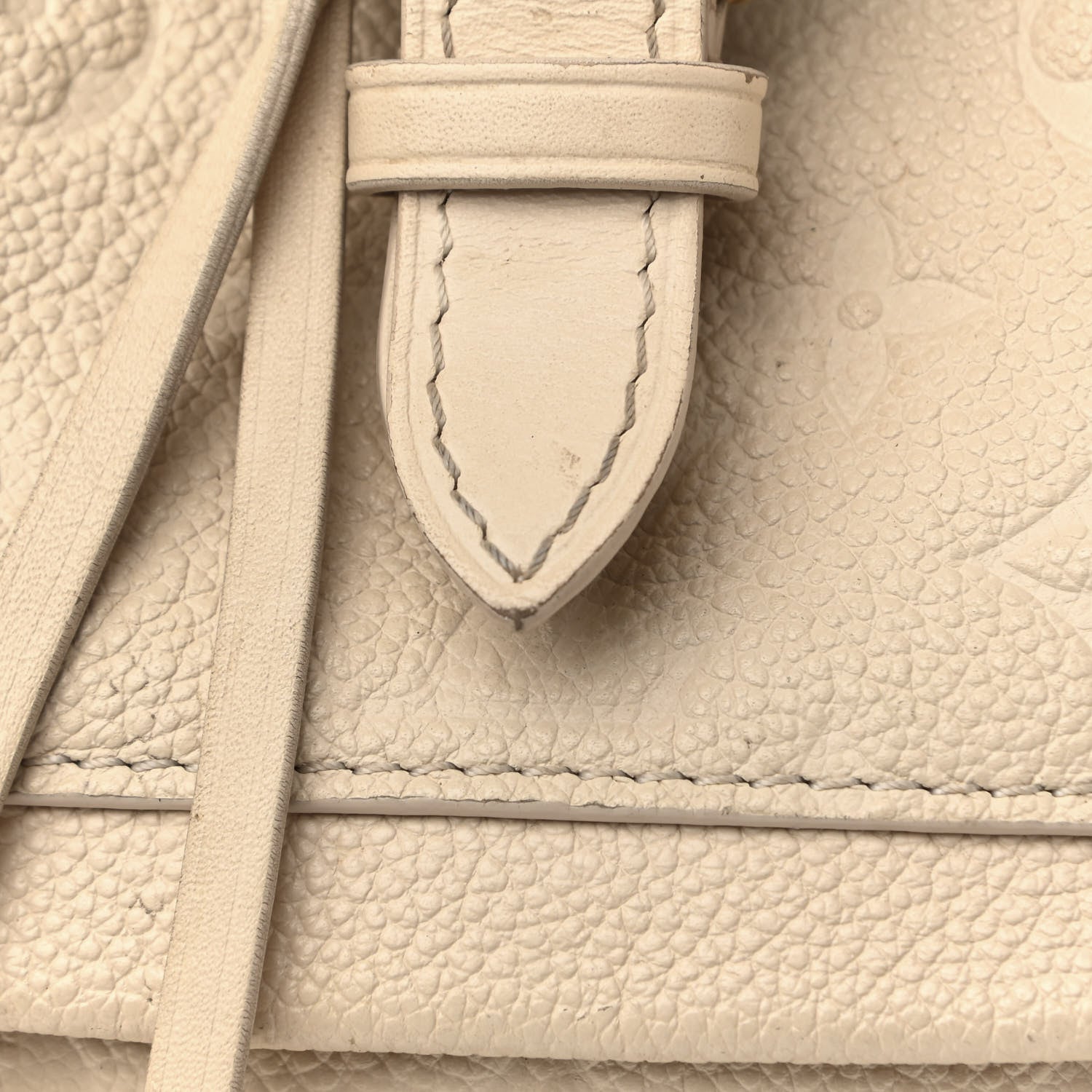 Louis Vuitton Empreinte Montsouris PM Creme 14 of 18