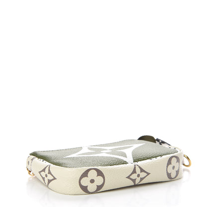 Louis Vuitton Monogram Giant Micro Pochette Accessories Kaki White 4 of 7