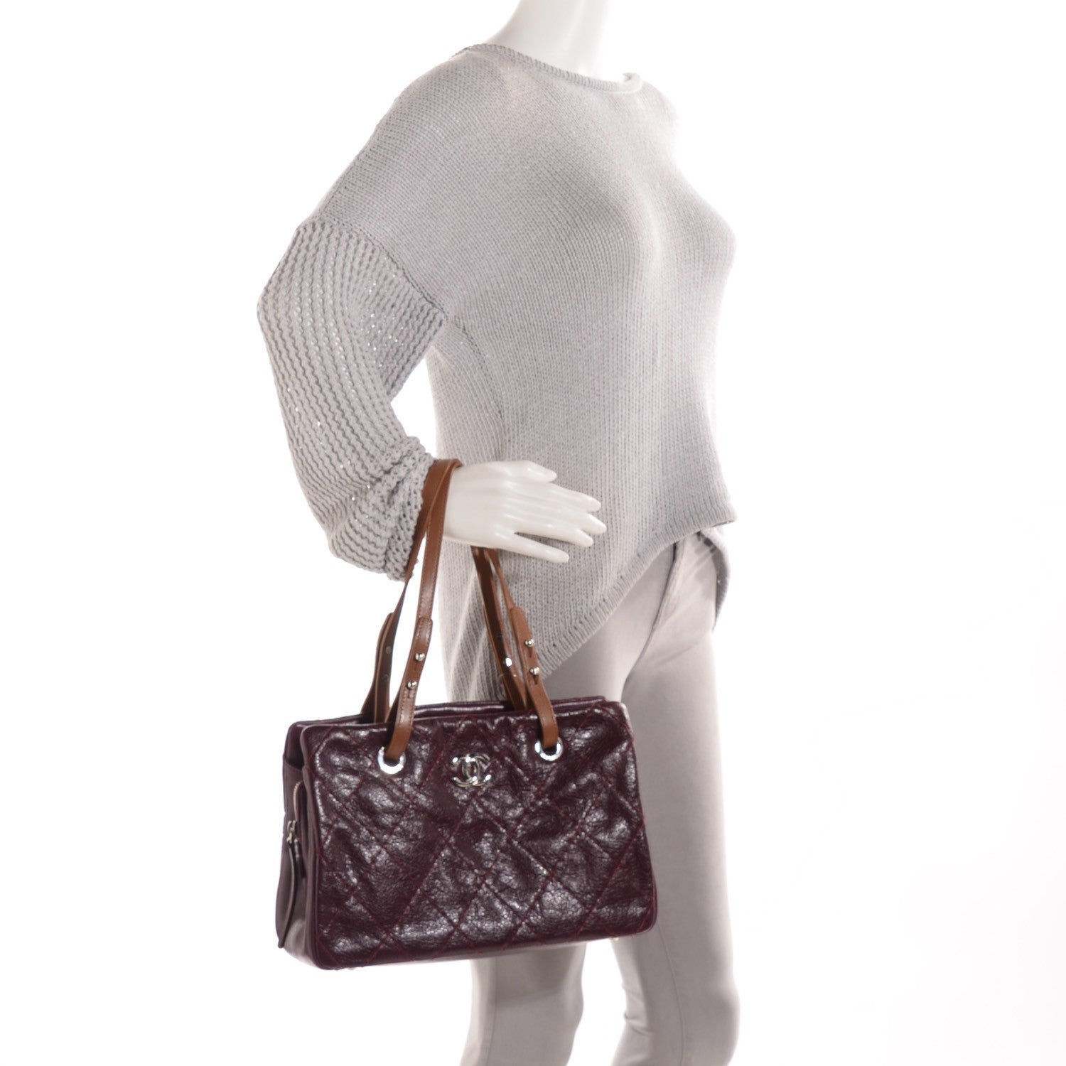 Chanel Glazed Calfskin On the Road Zip Tote Plum 2 of 7