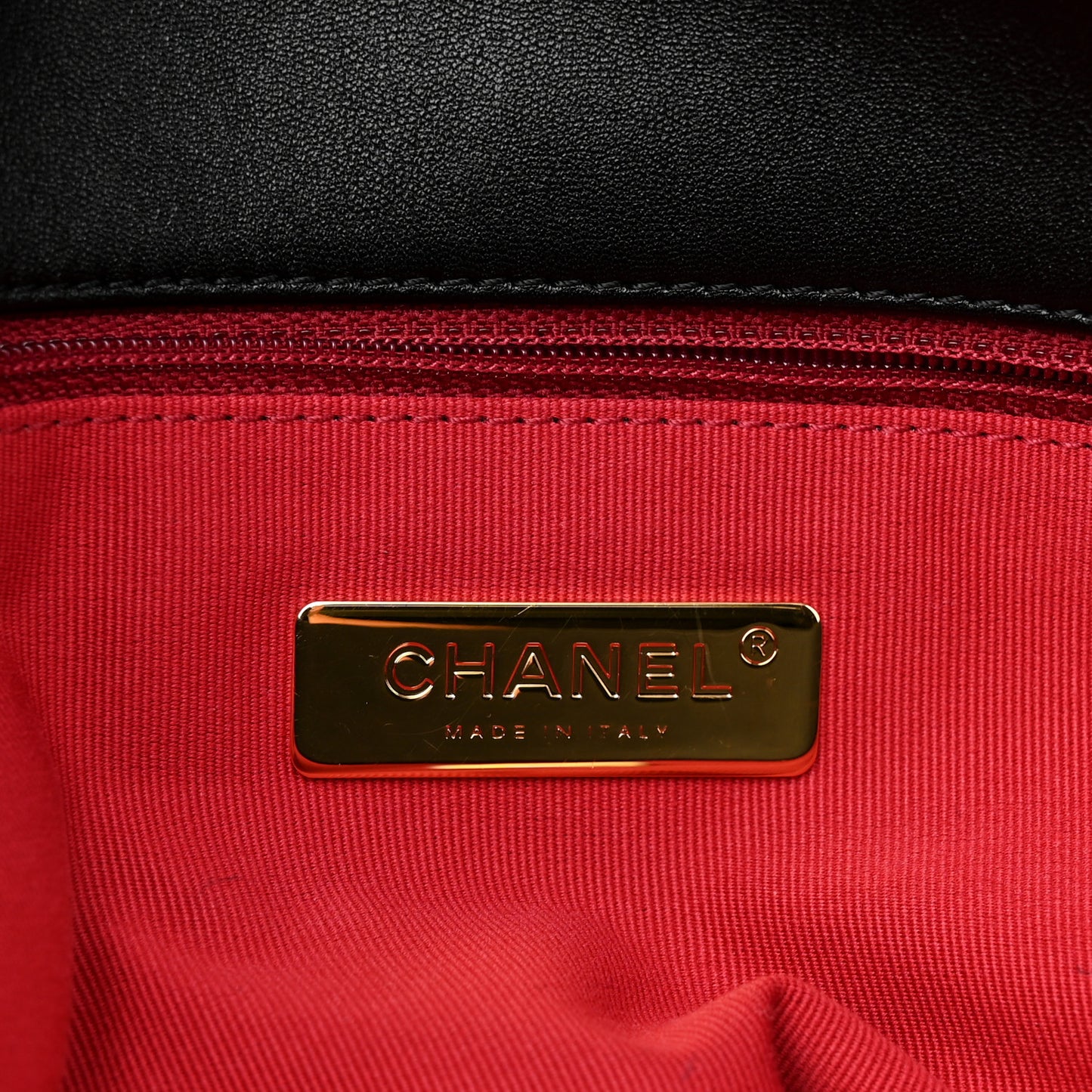 Lambskin Quilted Maxi Chanel 19 Flap Black