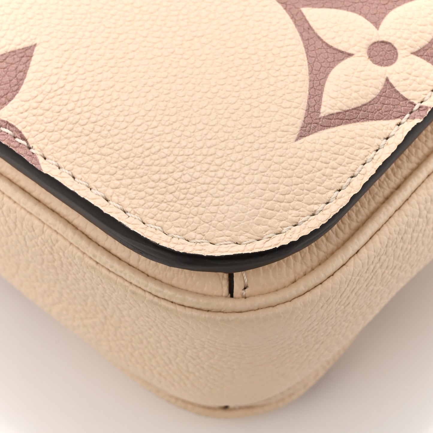 Empreinte Monogram Giant Pochette Metis Creme Bois de Rose