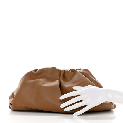 Bottega Veneta Smooth Butter Calf The Pouch Oversized Clutch Cammello 2 of 7