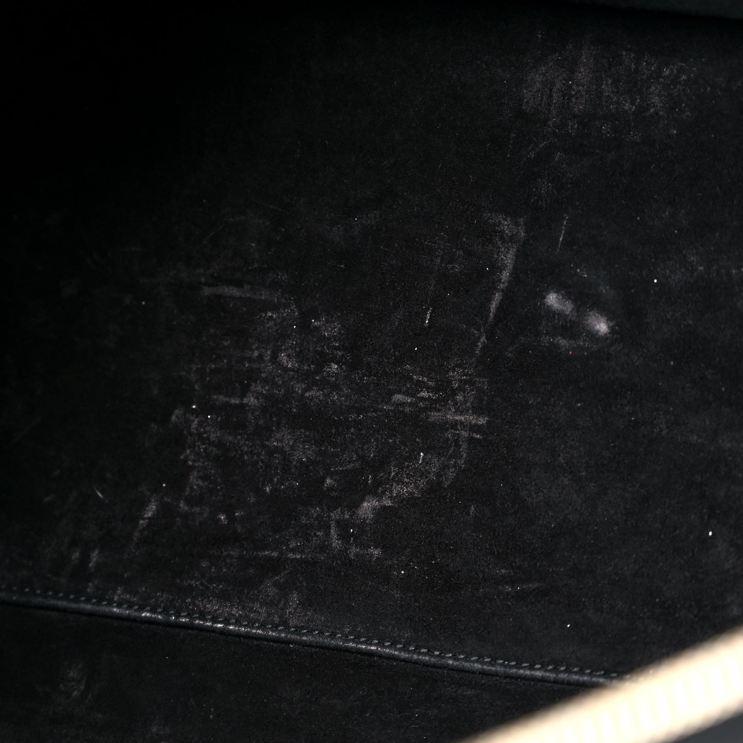 Calfskin Classic Duffle 12 Black
