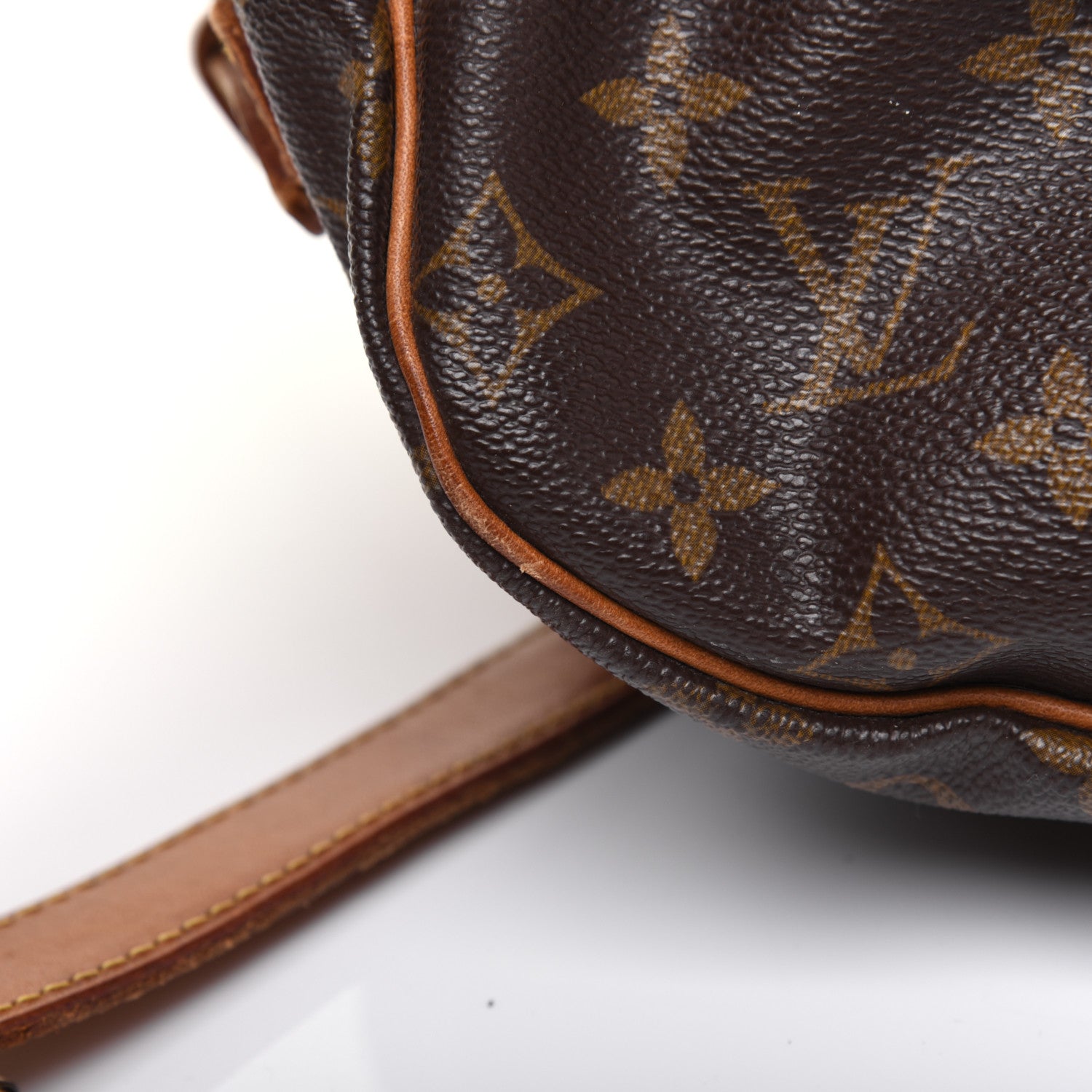Louis Vuitton Monogram Saumur 35 15 of 33