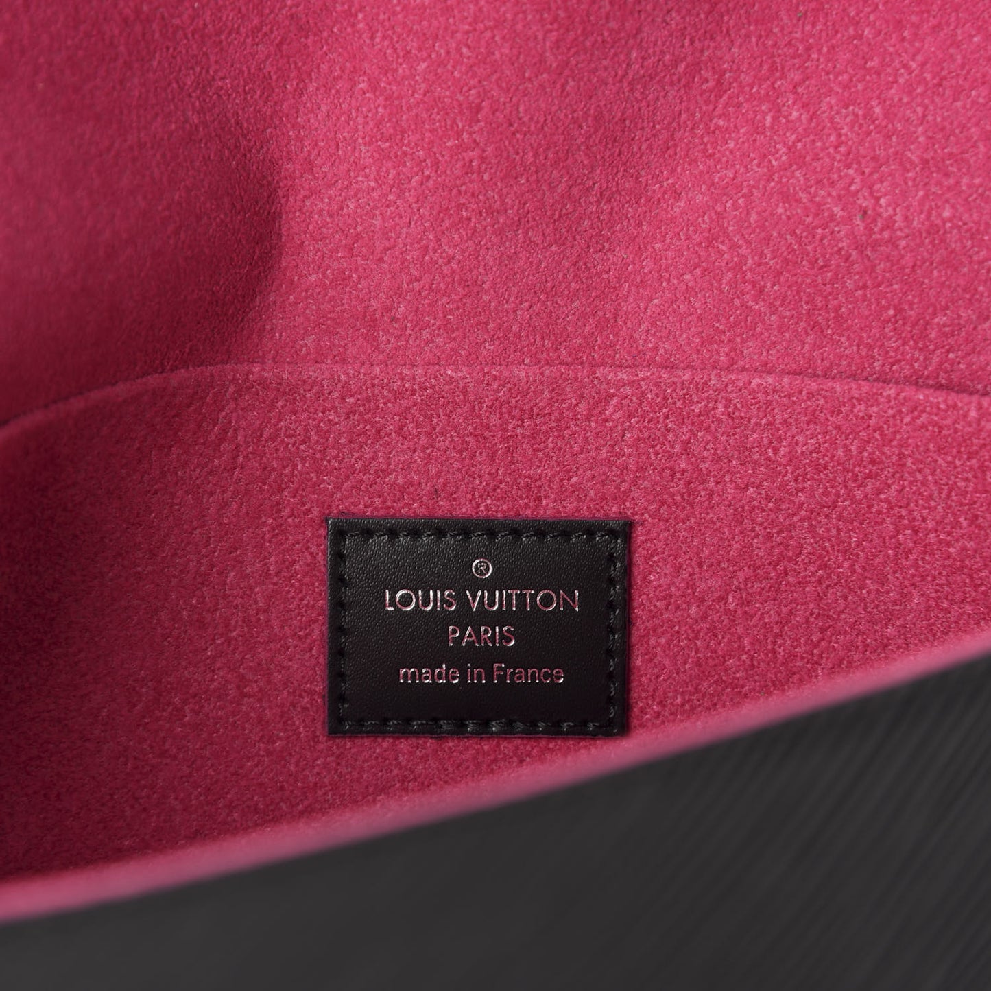 Epi Pochette Felicie Black Hot Pink
