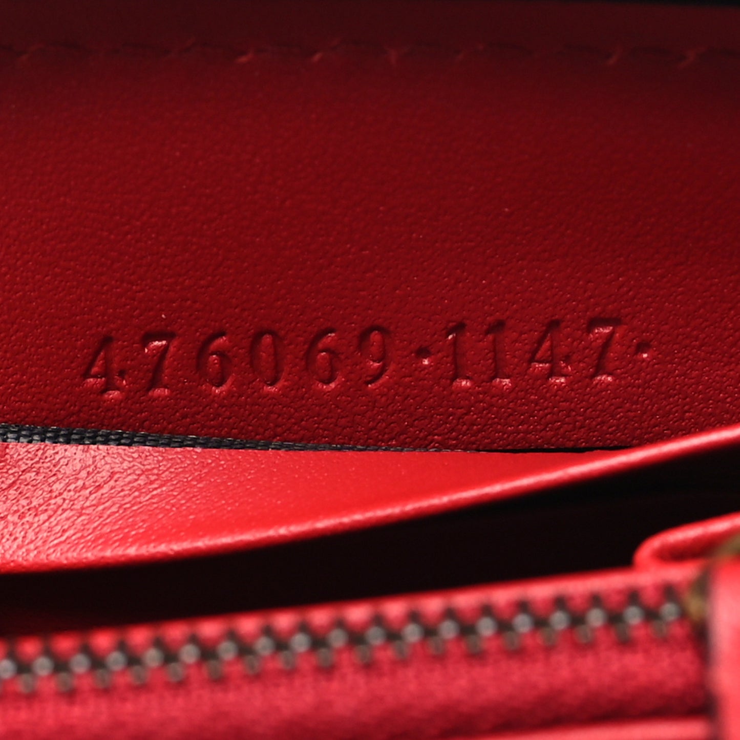 Calfskin Queen Margaret Zip Around Wallet Blue Agata Hibiscus Red Mystic White