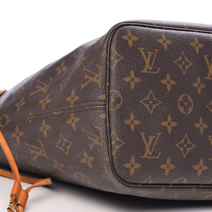Louis Vuitton Monogram Neverfull MM 17 of 23