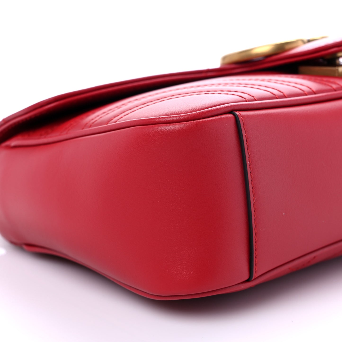 Calfskin Matelasse Small GG Marmont Shoulder Bag Hibiscus Red