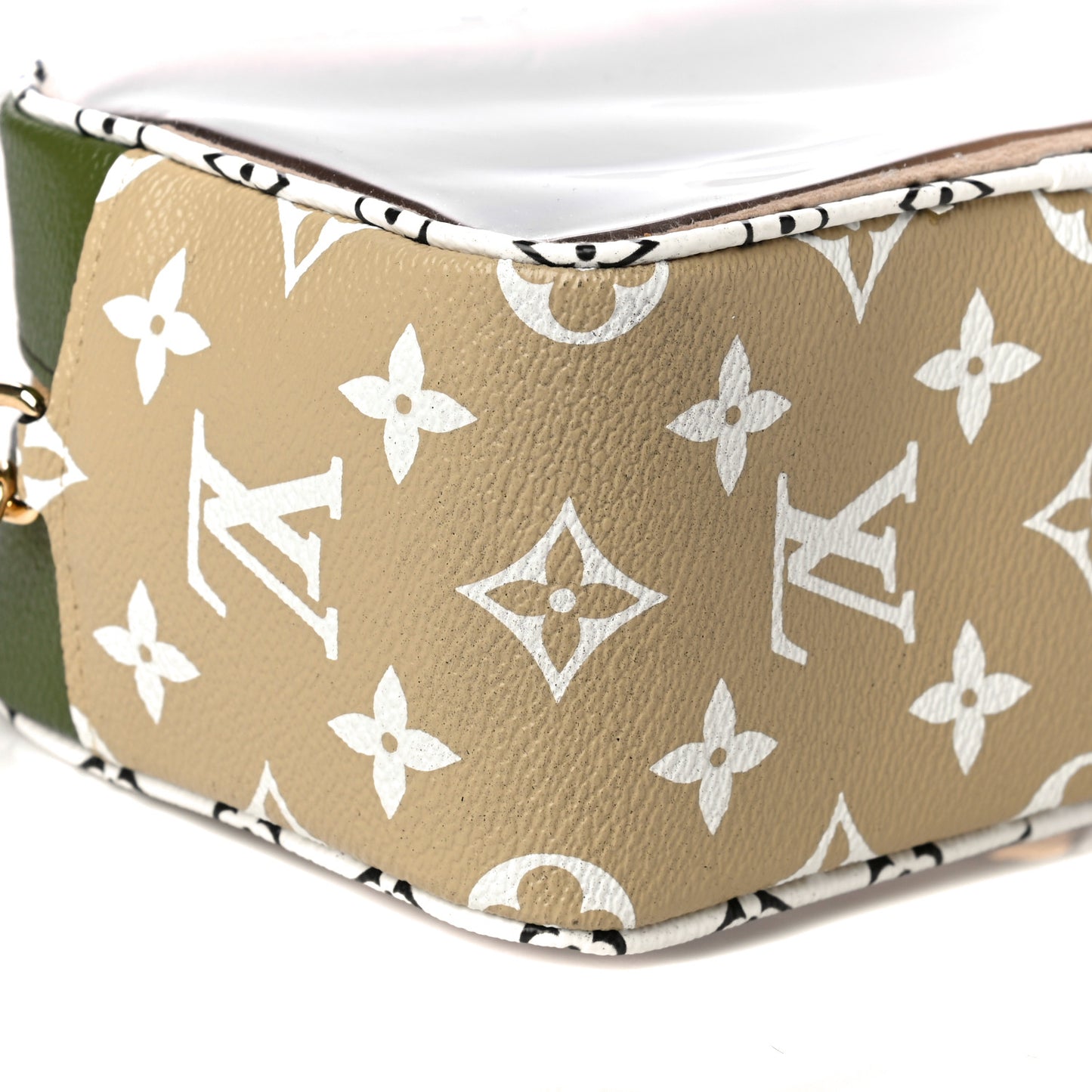 Monogram Giant Beach Pouch Kaki