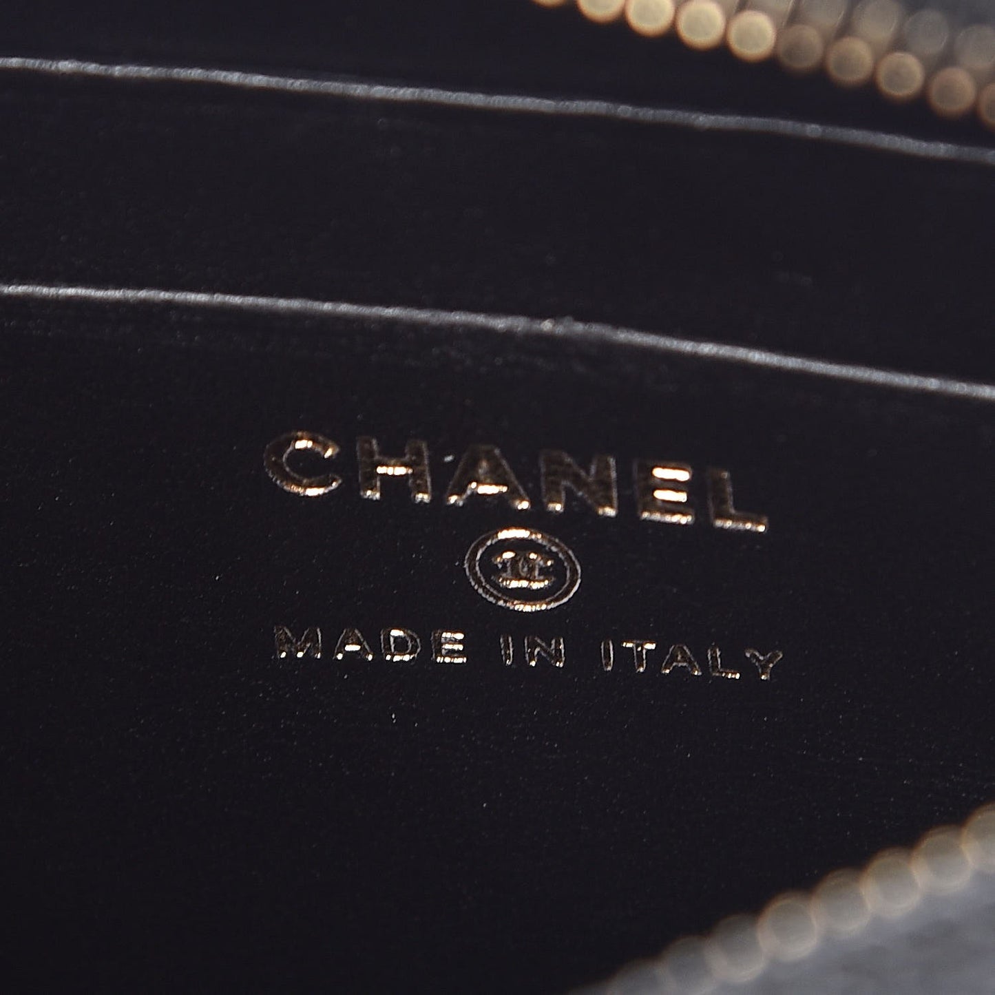 Caviar Quilted CC Filigree Vanity Clutch With Chain Black