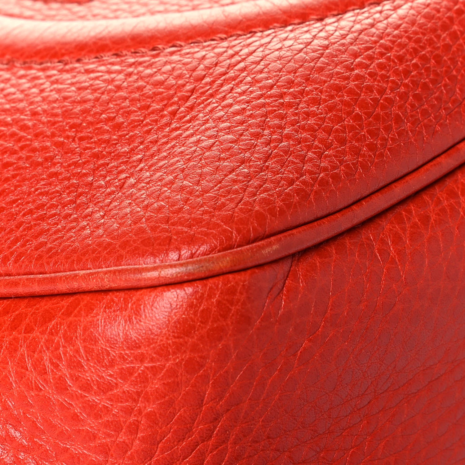 Gucci Pebbled Calfskin Small Soho Disco Bag Vibrant Red 5 of 7