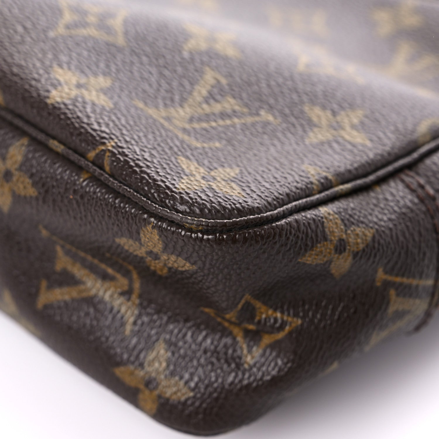 Louis Vuitton Monogram Trousse Toilette 23 8 of 14