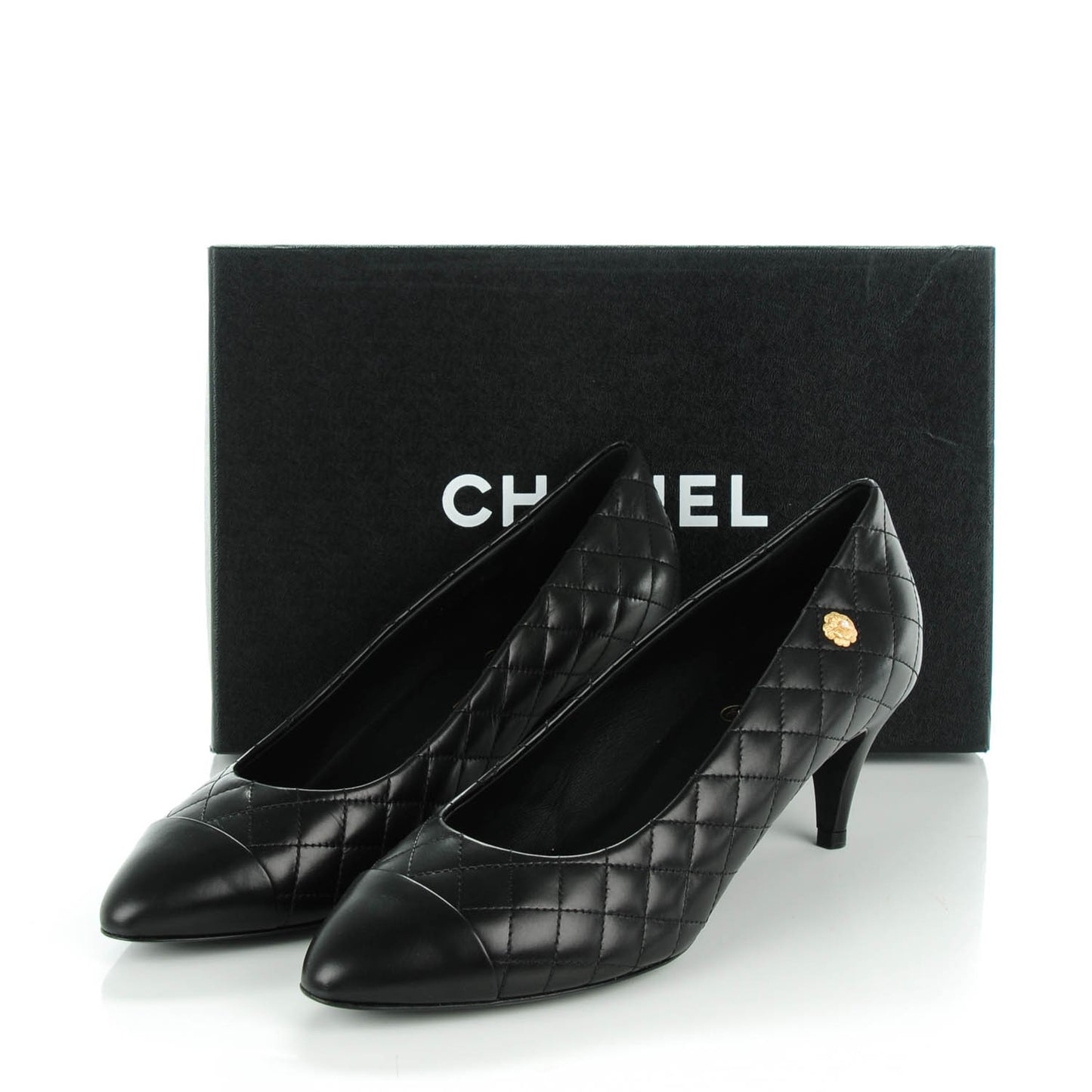 Lambskin Quilted Cap Toe Camellia Pumps 40 Black