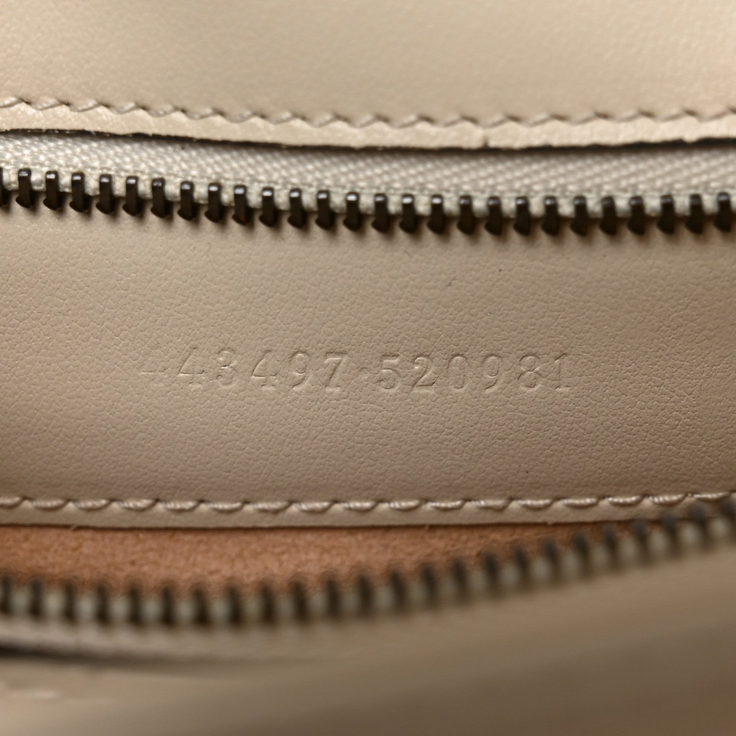 Gucci Calfskin Matelasse Small GG Marmont Shoulder Bag White 6 of 9