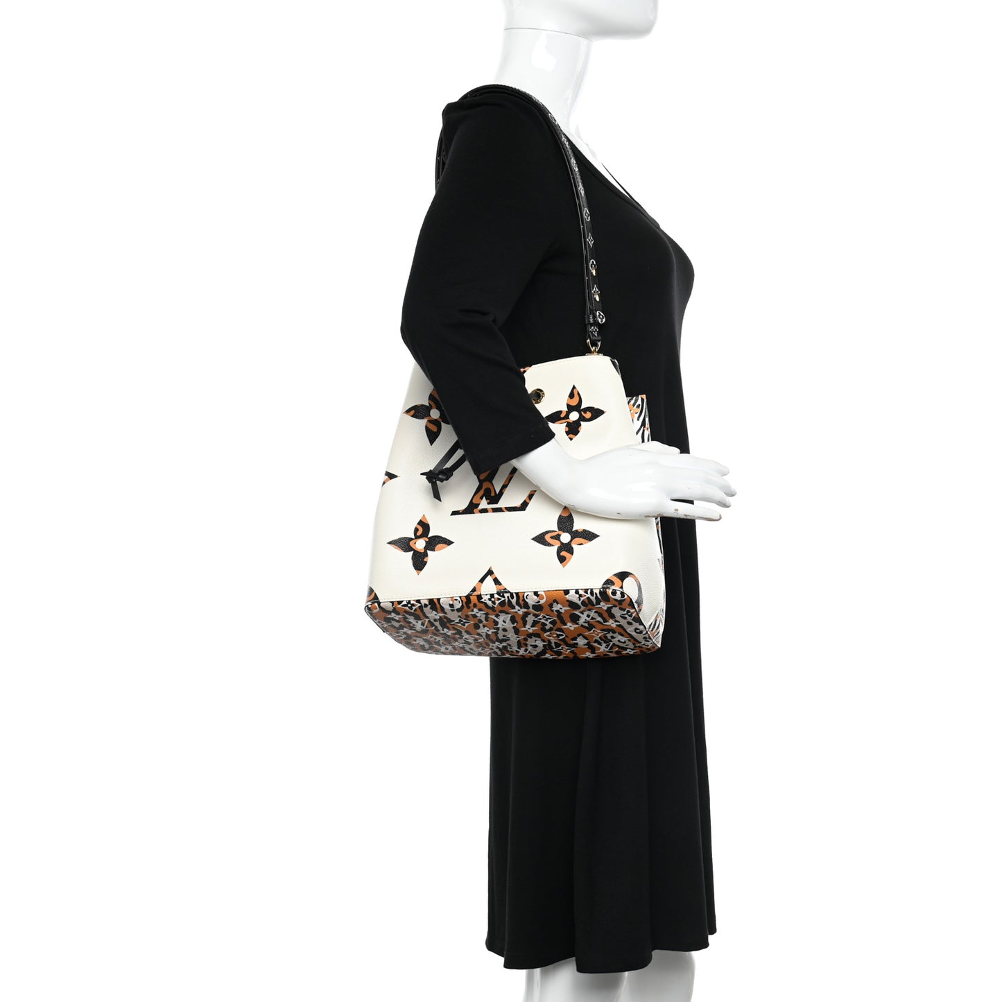 LOUIS VUITTON Monogram Giant Jungle NéoNoé Ivory