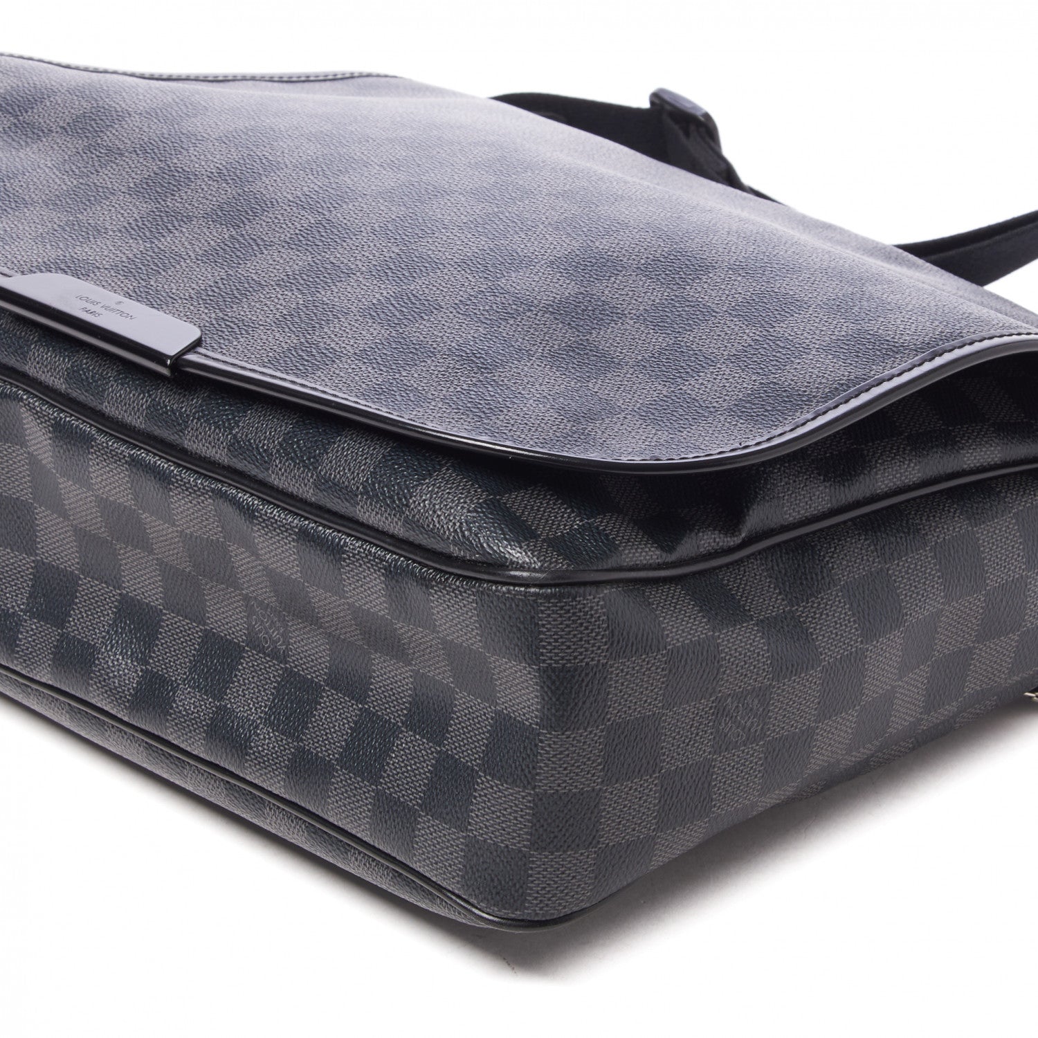 Louis Vuitton Damier Graphite Daniel GM 4 of 8