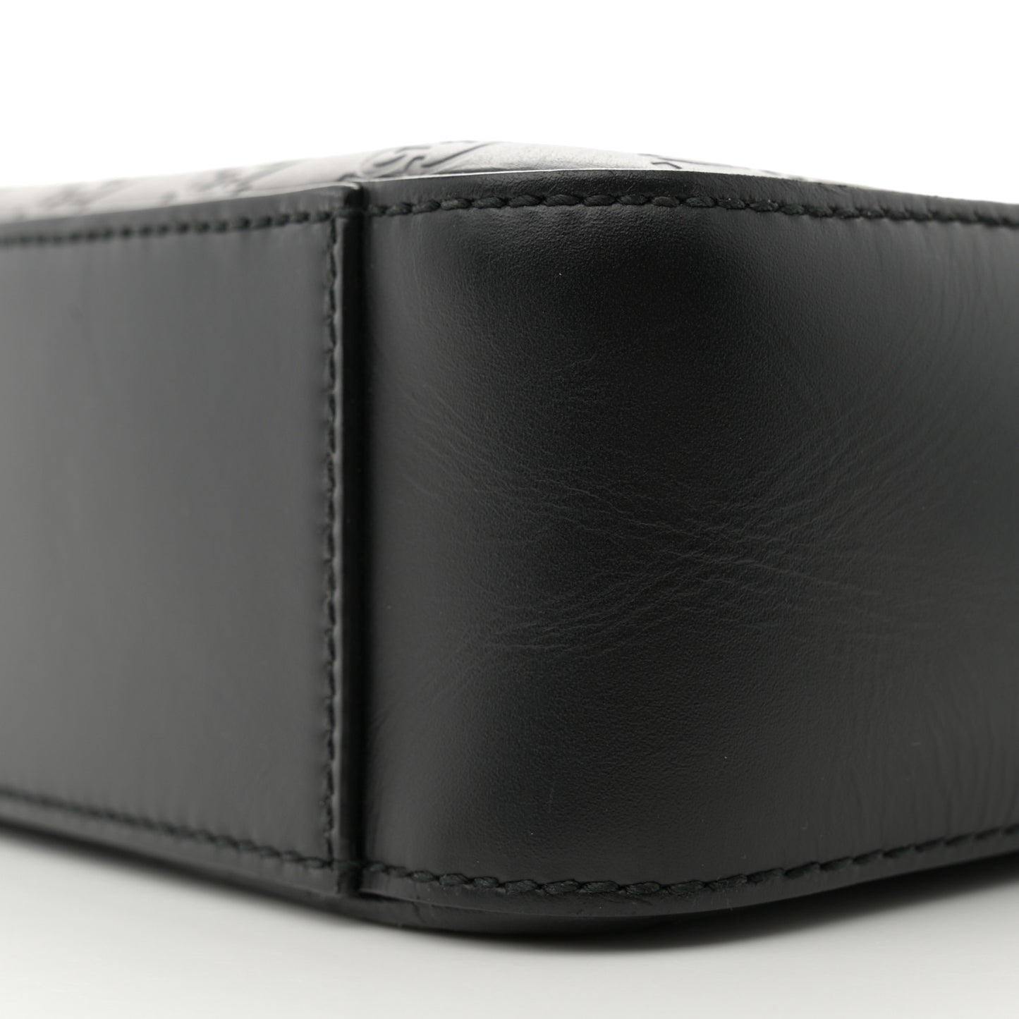Guccissima Signature Medium Flat Messenger Bag Black