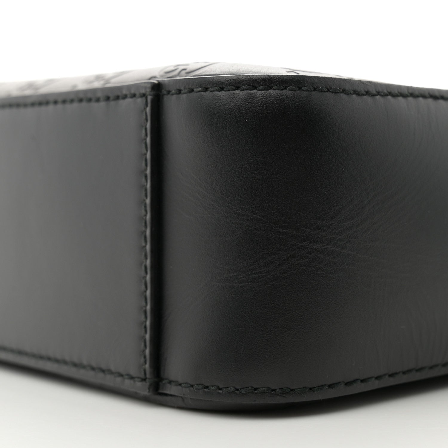 Gucci Guccissima Signature Medium Flat Messenger Bag Black 10 of 10
