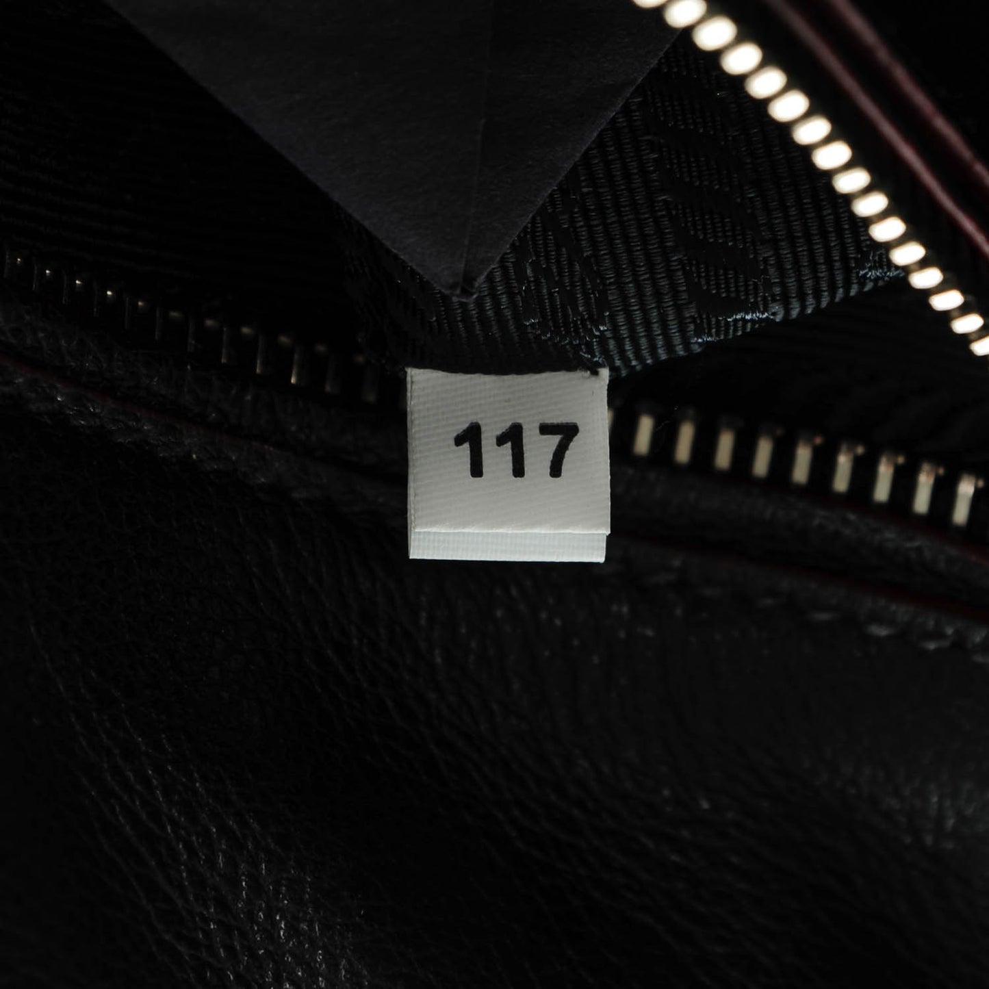 Glace Calf Scamosciato Suede Mini Twin Pocket Tote Black Rosso