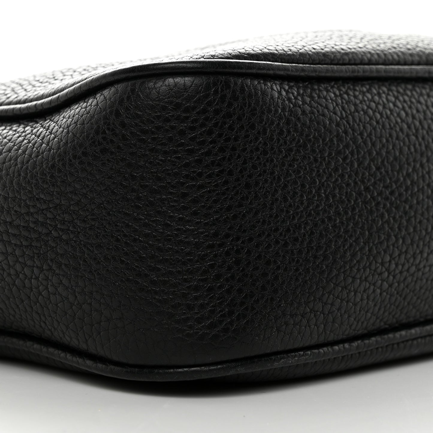 Pebbled Calfskin Small Soho Disco Bag Black