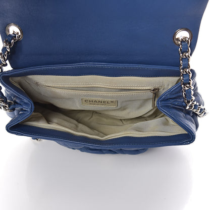 Chanel Washed Lambskin Chain Around Medium Messenger Blue 5 of 9