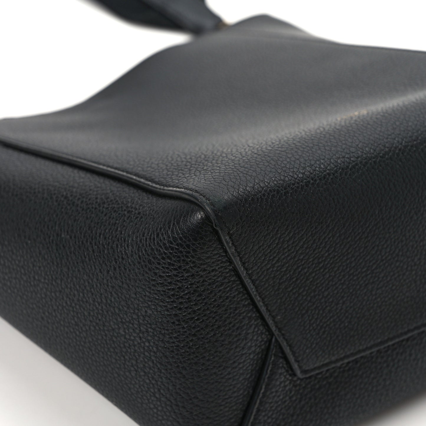 Soft Grained Calfskin Small Sangle Bucket Bag Black