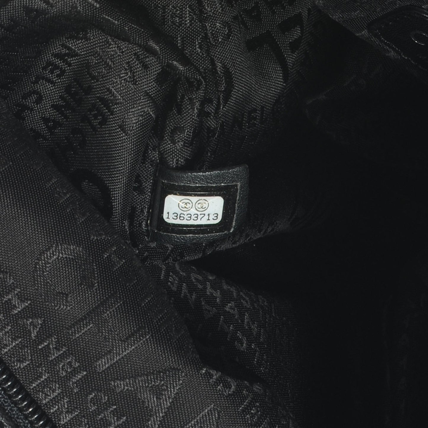 Lambskin Large Ultimate Soft Shoulder Bag Black