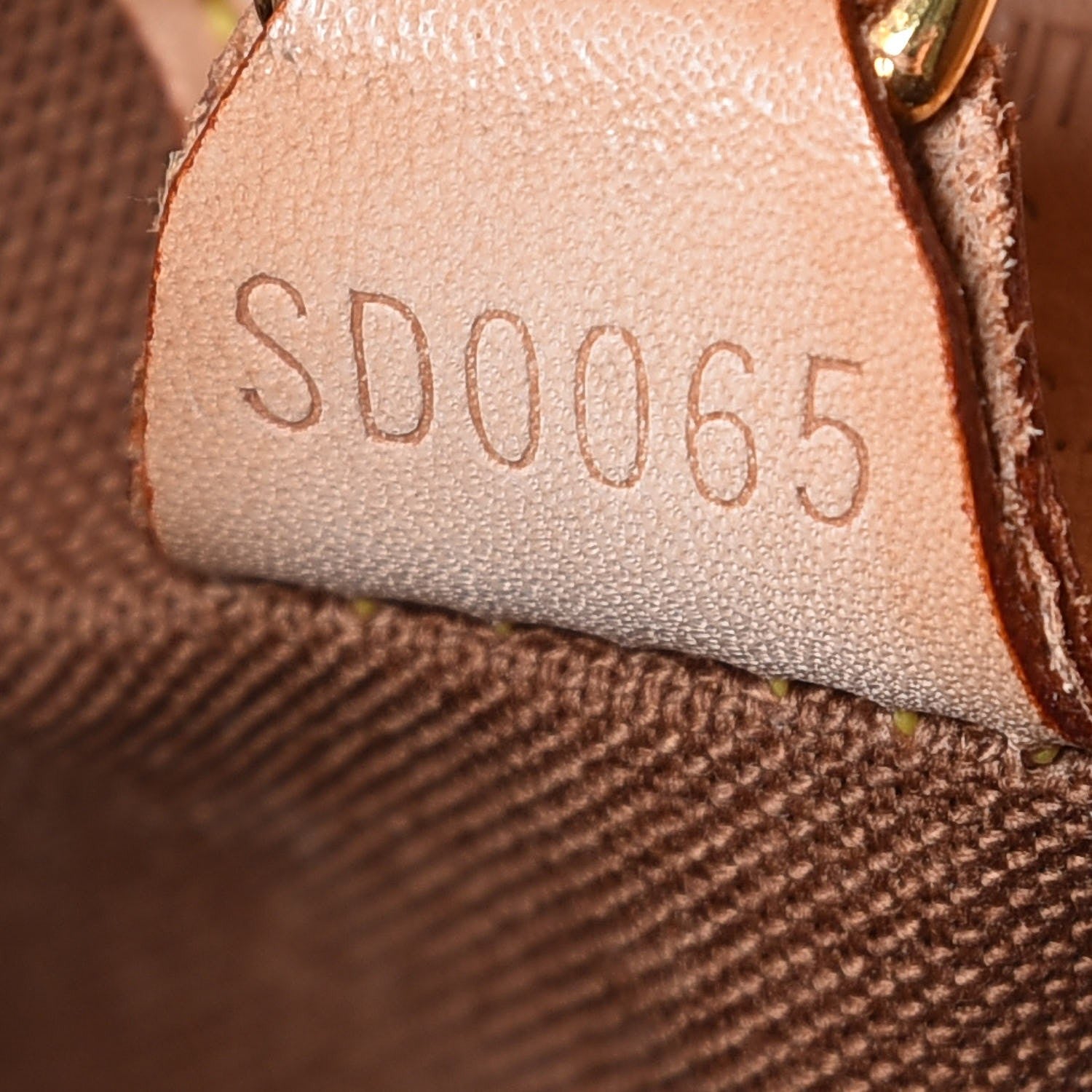 Louis Vuitton Monogram Ellipse PM 8 of 9